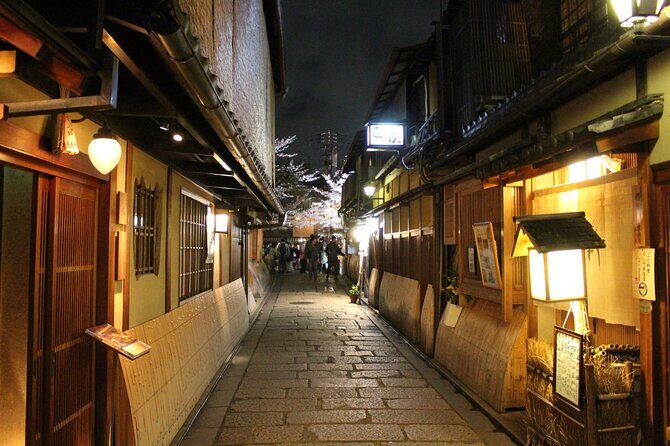 10 Must-see Spots in Kyoto One Day Private Tour (up to 7 people) - Morning start at Kitaoji Station: why the schedule matters