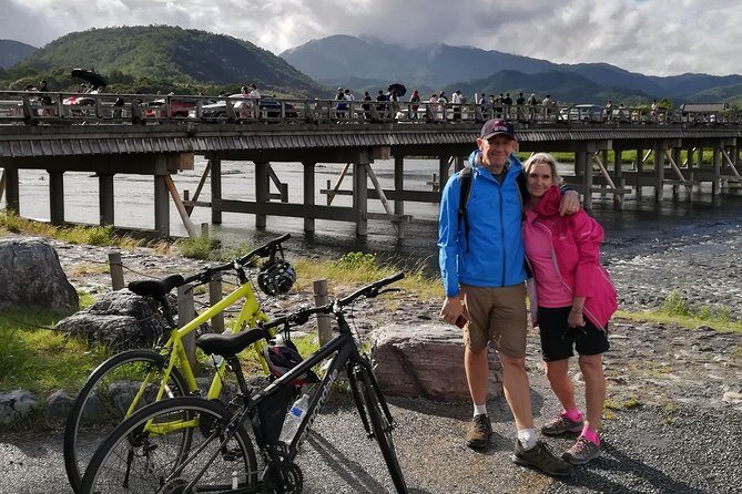 Afternoon Kyoto Bike Tour: Bamboo Forest, Monkeys & Hidden Spots - Stop 1: Iwatayama Monkey Park and the Kyoto viewpoint climb