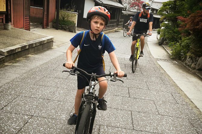 Afternoon Kyoto Bike Tour: Bamboo Forest, Monkeys & Hidden Spots - Stop 2: Arashiyama Bamboo Forest Street for photos and atmosphere