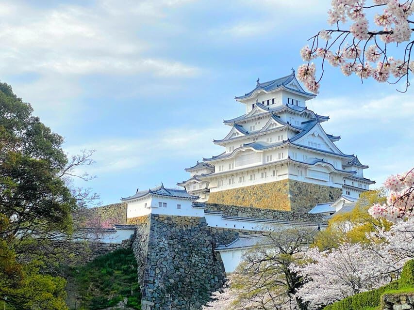 From Osaka: Himeji Castle, Arima Onsen & Mt. Rokko Day Tour - Himeji Castle and Koko-en Garden: The White Heron Moment