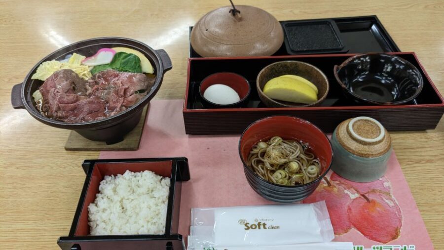 From Tokyo: Snow Monkey 1 Day Tour with Beef Sukiyaki Lunch - Hot springs timing and what changes after mid-March