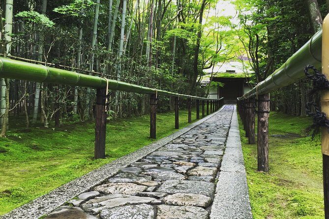 Hidden Kyoto E-Biking tour - Stop 4: Koto-in and the Art of Not Rushing