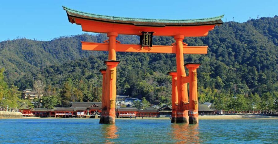Hiroshima: Hiroshima and Miyajima UNESCO Sites 1-Day Tour - From Hiroshima Station to the peace sites that define the day
