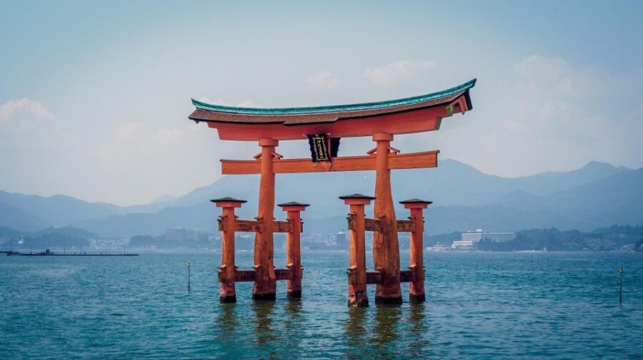 Hiroshima: Miyajima Peace Memorial Icons of Peace and Beauty - Hiroshima Peace Memorial Park and the Flame of Peace