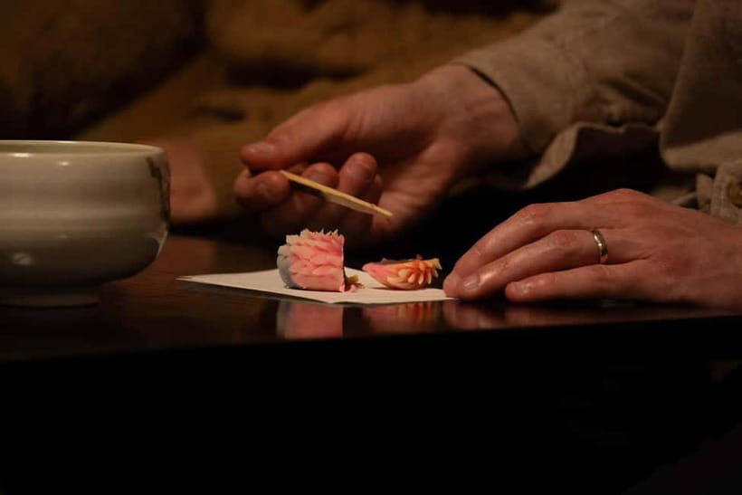 Kanazawa: Kenrokuen Tea Ceremony Experience - Timing, Quiet Rules, and Photo Etiquette in a Formal Room