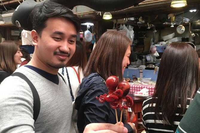 Kuromon Market Food Walking Tour in Osaka (6 stops, 6 tastes) - Kuromon Market as your Osaka food reset