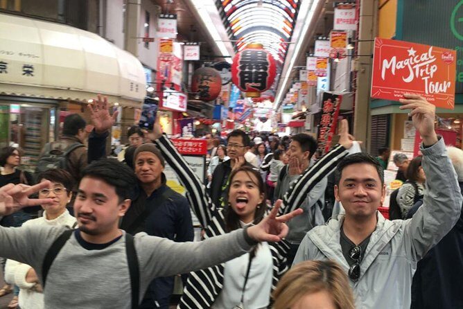 Kuromon Market Food Walking Tour in Osaka (6 stops, 6 tastes) - Guides matter: pacing, English help, and real local context