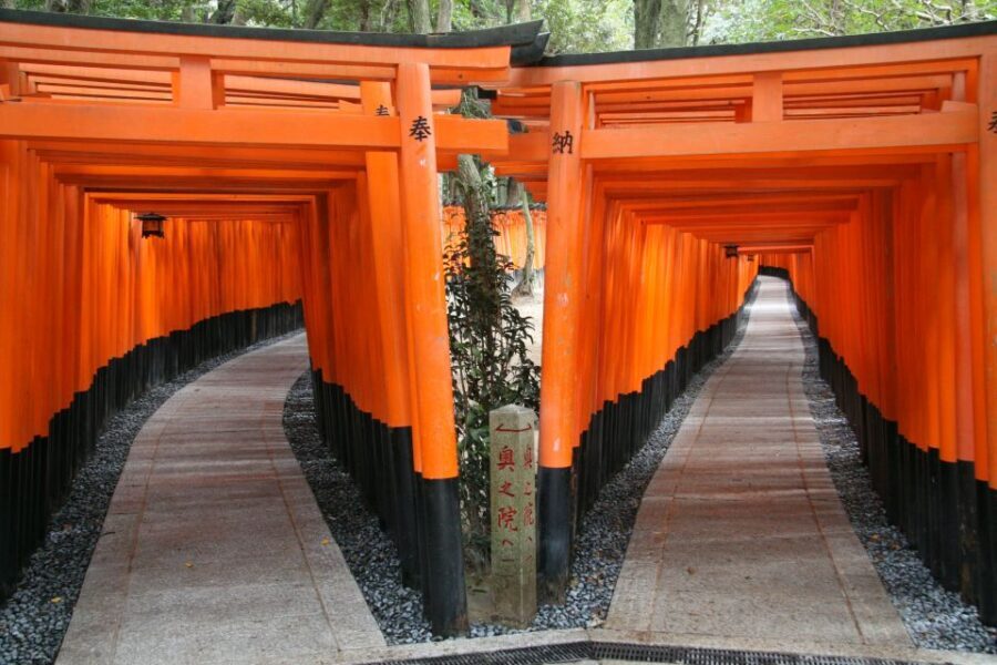 Kyoto: Fushimi Inari, Kinkakuji, Bamboo Grove 1 Day Bus Tour - Arashiyama lunch time with Togetsukyo Bridge views