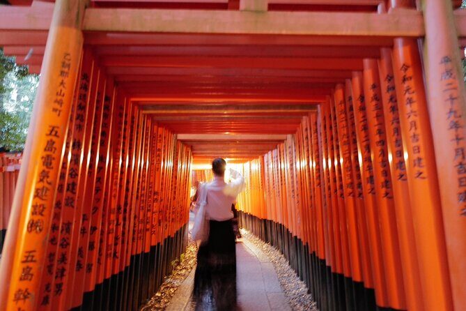 Kyoto Fushimi-Inari Night Walking Tour - How the Guide Turns Worship Into Something You Can Follow