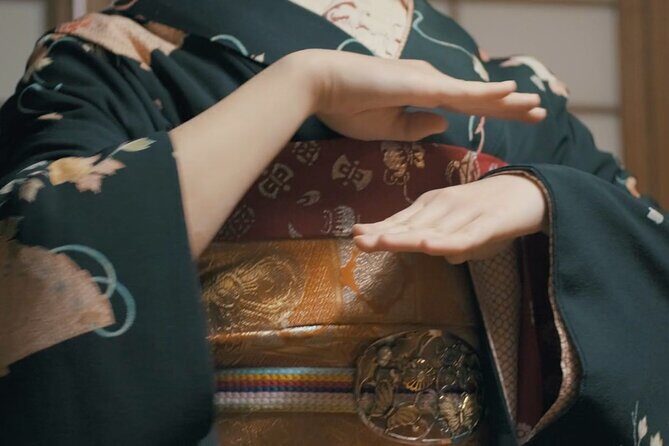 Kyoto Gion Cultural Walk & Geisha Show with Dining Options - Why Gion Needs a Guide (Even When You Think You Know It)