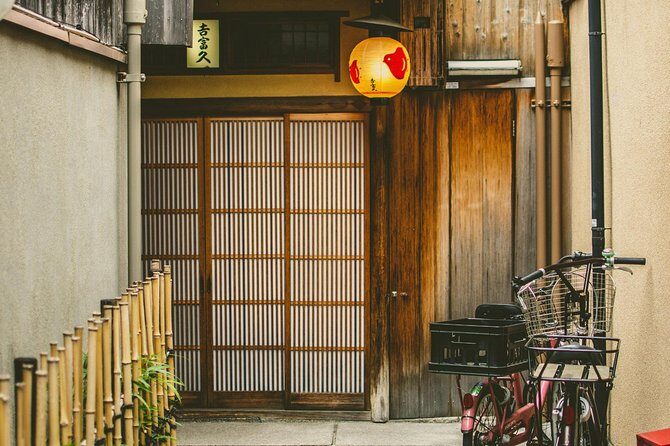 Kyoto Gion Cultural Walk & Geisha Show with Dining Options - The Guides: Why Kenta and Akari Get Repeated Mentions