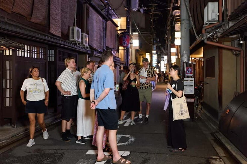 Kyoto: Gion Geisha District Walking Tour - Stories of Geisha - Gion Corner: a quick stop that adds cultural texture