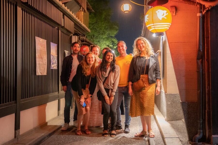 Kyoto: Izakaya Bars Guided Walking Tour - Kawaramachi: Temples, Hidden Alleys, and the Pre-Party Context