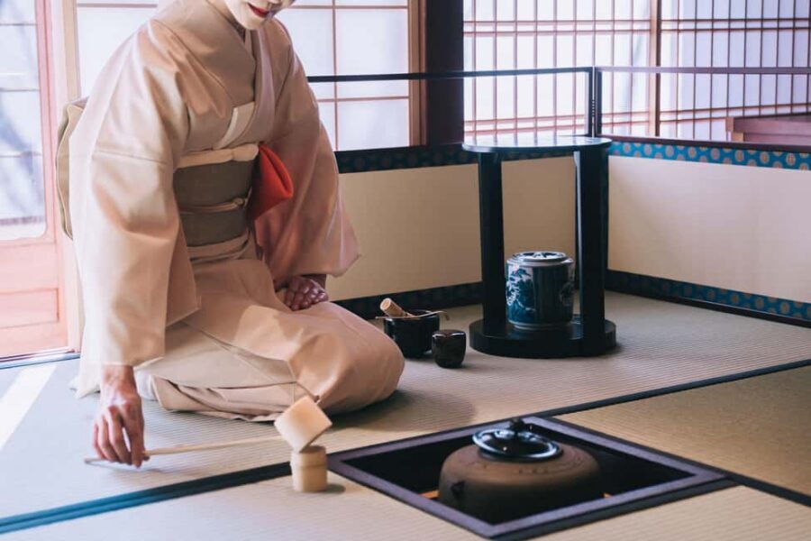 Kyoto: Kimono Tea Ceremony at Orizuruya Gion - Where the experience starts in Kyoto’s Gion