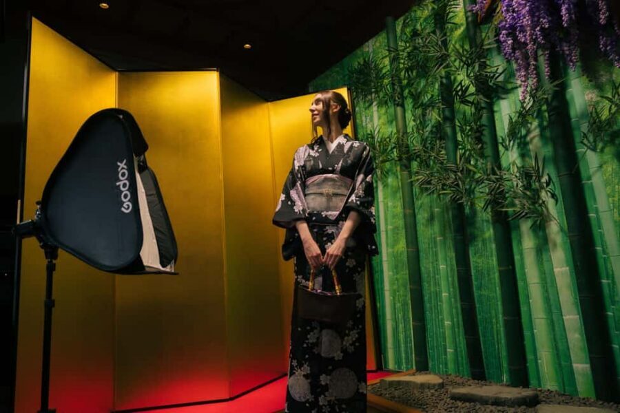 Kyoto: Kimono Tea Ceremony at Orizuruya Gion - Optional Japanese calligraphy: when the brush work becomes the highlight