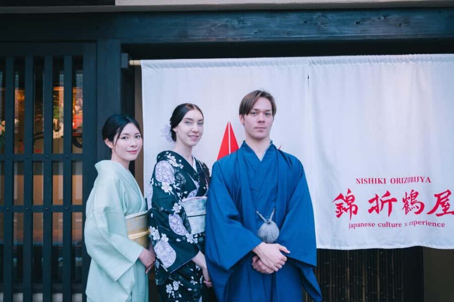 Kyoto: Kimono Tea Ceremony at Orizuruya Gion - Picking your kimono from 200+ designs (and getting dressed fast)