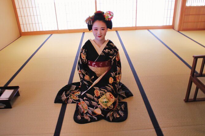 Kyoto: Meet the Geisha Maiko with Gion Walking Tour - The Gion walking circuit: Shirakawa Canal to Hanamikoji in a guided rhythm