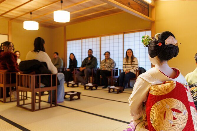 Kyoto: Meet the Geisha Maiko with Gion Walking Tour - Photo etiquette that actually works: when you can shoot and what you can’t post