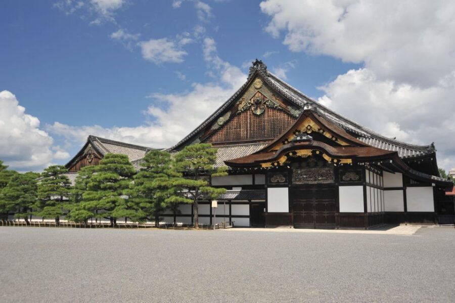 Kyoto: Nijo-jo Castle and Ninomaru Palace Guided Tour - Best fit: who should book this Nijo Castle guided tour