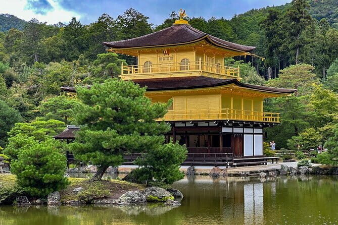 Kyoto: Nijo, Kinkaku-ji, Arashiyama, Kiyomizu & Fushimi Inari - The 7:00am start: fast access to Kyoto’s highlights