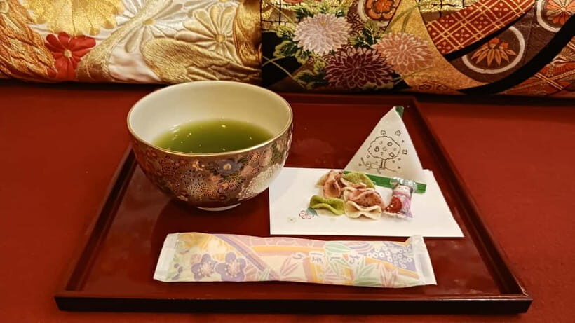 Kyoto: Nishiki Market Tea Ceremony with Koto Performance - Finding the Meeting Point Without the Hotel Detour