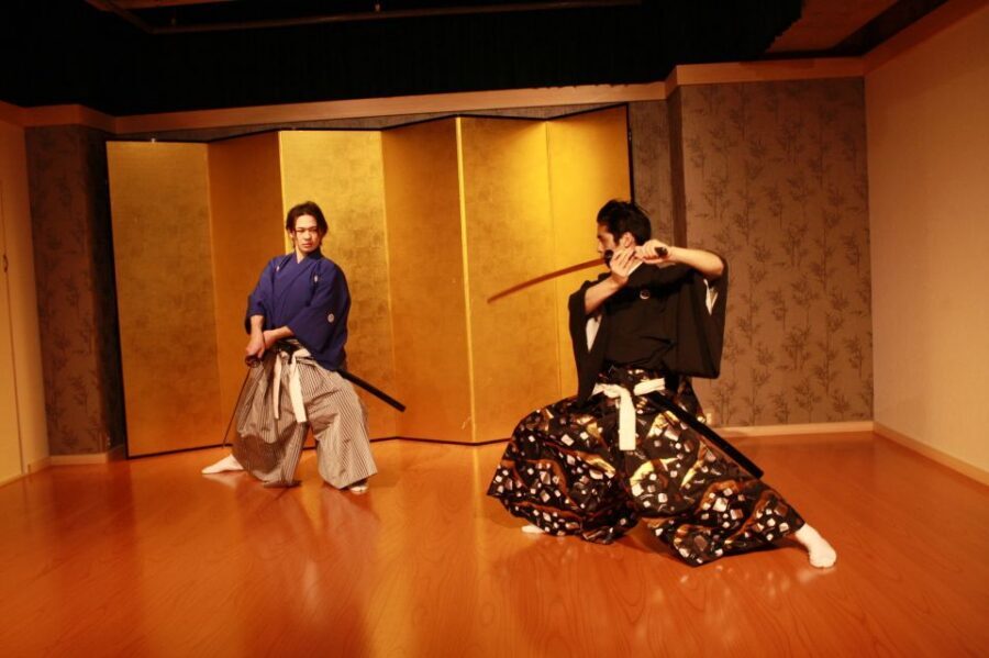 Kyoto: Samurai Kenbu Traditional Sword Dancing Show - Arriving at Samurai Kembu Theater: small space, simple rules