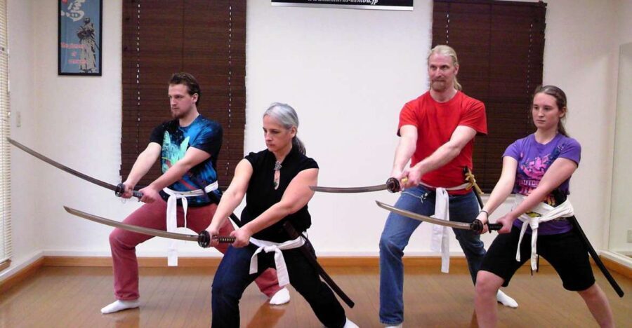 Kyoto: Samurai Sword Class by Experts in Traditional Arts - Finding the dojo in Higashiyama and walking in prepared