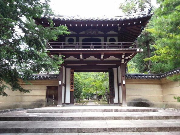 KYOTO Tea Ceremony with kimono near by Imamiya Jinjya Shrine - One Thing to Consider: The Kimono Takes Effort