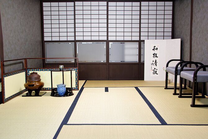 KYOTO Tea Ceremony with kimono near by Imamiya Jinjya Shrine - Hair, Layers, and the Small Etiquette Lesson Before the Ceremony