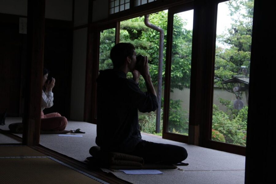 Kyoto: Zen Experience in a Hidden Temple - The walk into Jusho-in inside the Myoshin-ji complex