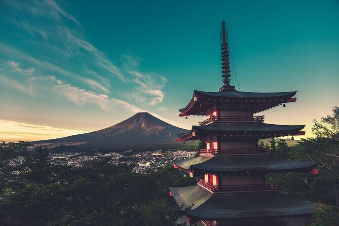 Mount Fuji, Hakone & Lakekawaguchiko Private Group Tour by Car. - Lake Kawaguchiko: Lakeside Time, Cruise Options, and Real Lunch Choices