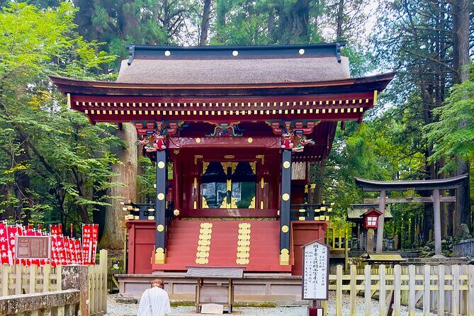 Mt. Fuji, Cherry Blossom & Shiba Sakura Pvt. Day Tour - Lake Kawaguchiko: Ropeway Views, Cruise Time, and Real Food Nearby