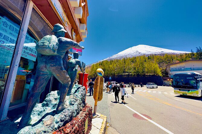 Mt. Fuji, Cherry Blossom & Shiba Sakura Pvt. Day Tour - Oishi Park: Seasonal Flowers and a Photographer-Friendly Finish
