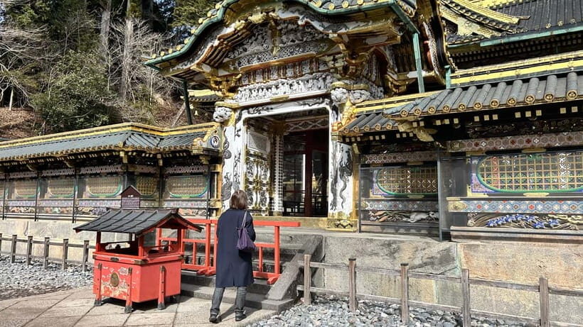 Nikko: Kegon Falls, Lake Chuzenji & Toshogu Temple - Photography and Comfort: Small Prep That Makes the Day Better