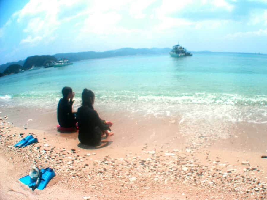 Okinawa: From Naha: Kerama Islands 1-day snorkeling tour - Weather, currents, and the reality of changing snorkeling points