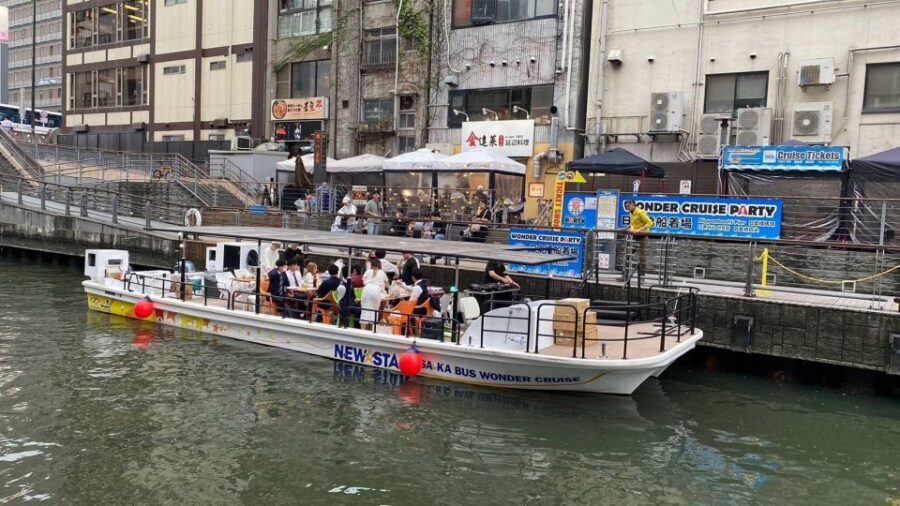Osaka: Dotonbori District River Cruise with Drink Discount - Photo Stops, and Staff Who Actually Help You Get the Shot