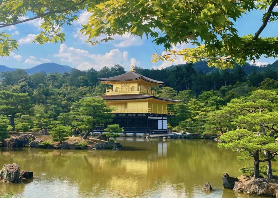 Osaka/Kyoto:Kinkakuji,Arashiyama,FushimiInariShrine,NaraPark - Todai-ji Temple: the giant Great Buddha in context