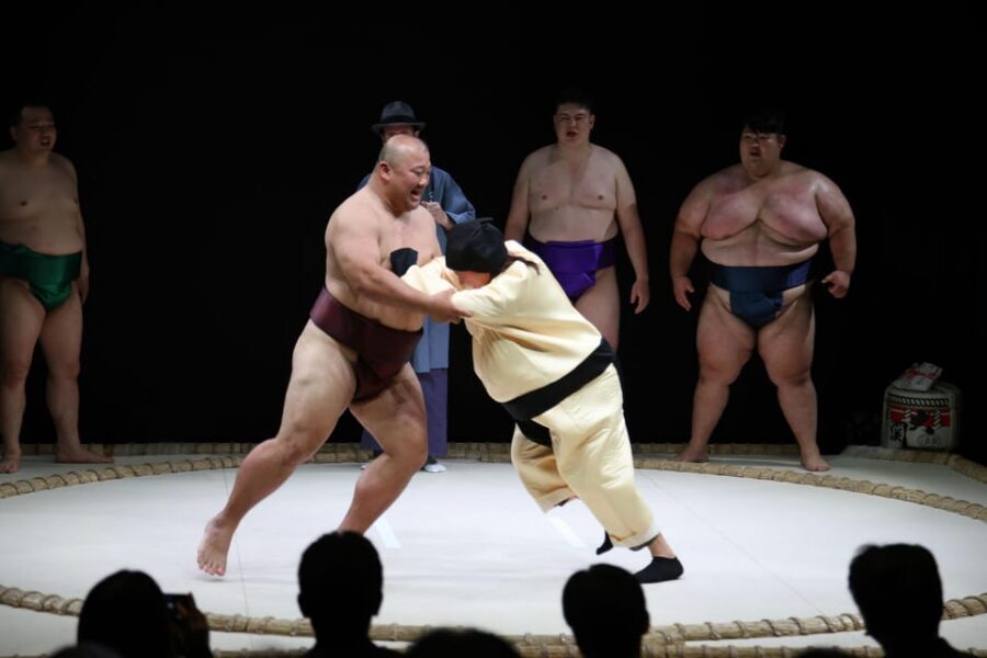 Osaka: Sumo Stage Show with Bento or Snack + Fight & Photo - Price and value: $93 for one hour of entertainment