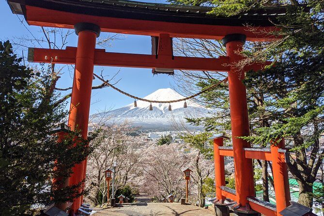 Private Car Tour to Mt. Fuji Lake Kawaguchiko or Hakone - Fuji viewpoint circuit: Arakura Fuji Sengen Shrine and the pagoda shots