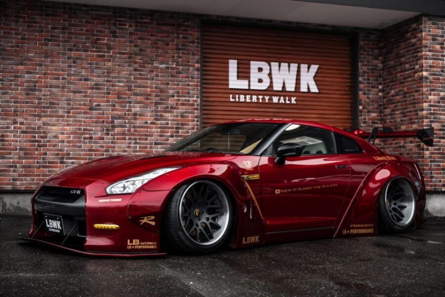 Secret Car Meet: R34 Skyline Car Club Membership - Key things that make this R34 car club experience special