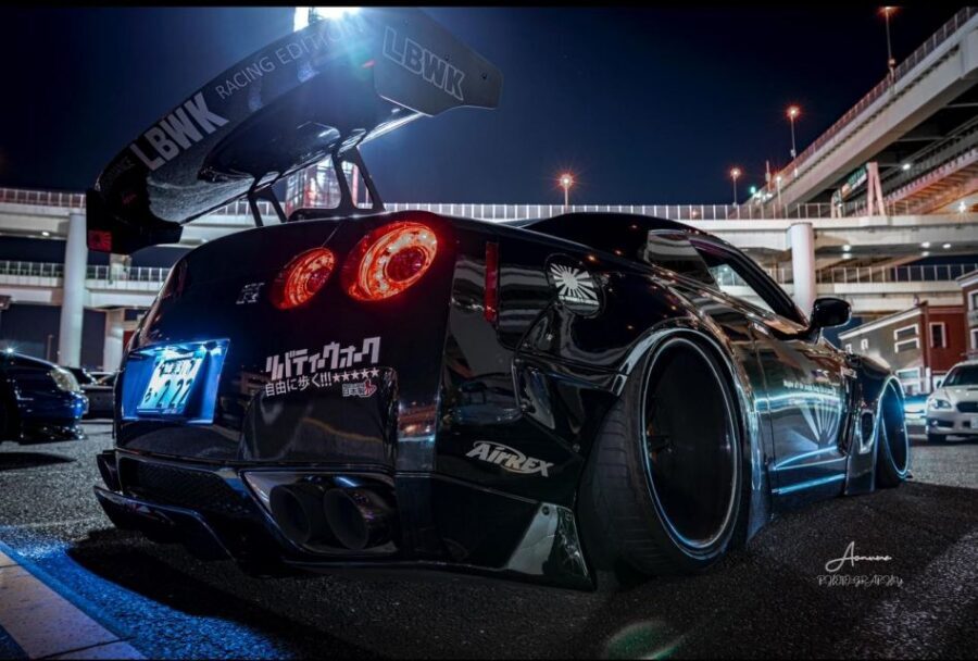 Secret Car Meet: R34 Skyline Car Club Membership - Night route highlights: Tokyo Tower views, Rainbow Bridge, and photo stops