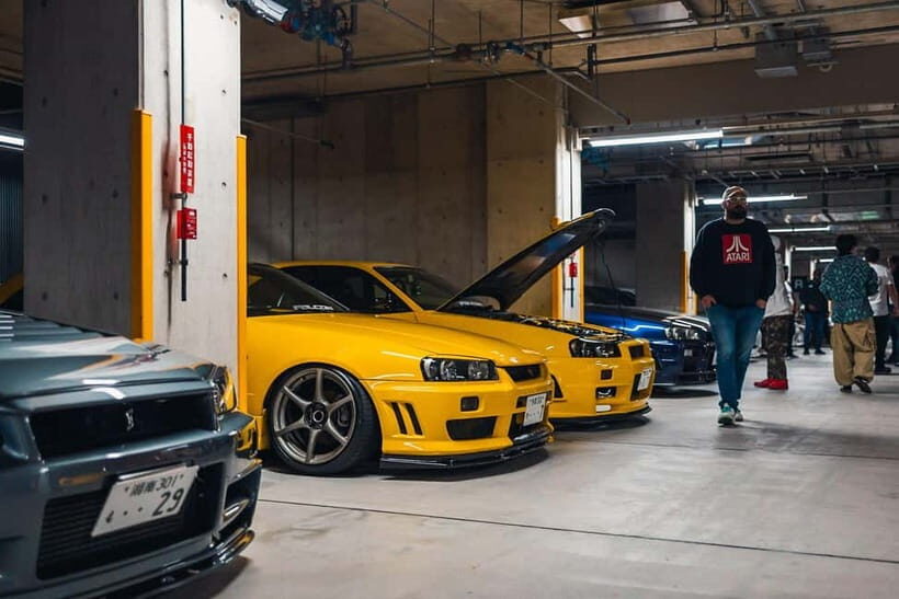 Secret Car Meet: R34 Skyline Car Club Membership - Riding the convoy: guides, energy, and safety mindset