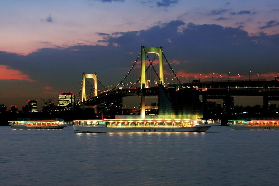 Sumida River: Japanese Traditional Yakatabune Dinner Cruise - Entering The Yakatabune: What This Boat Experience Really Is