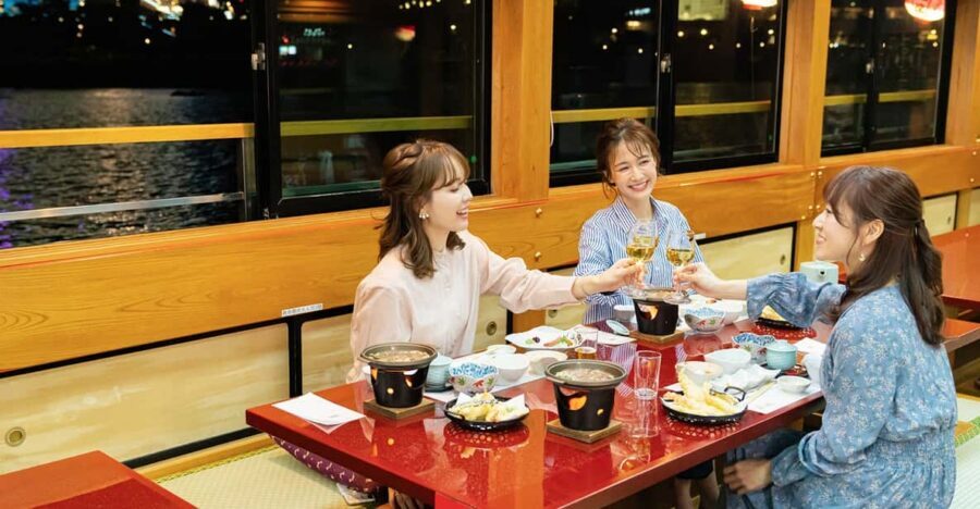 Sumida River: Japanese Traditional Yakatabune Dinner Cruise - Seating, Sound, and Comfort on Tatami Tables