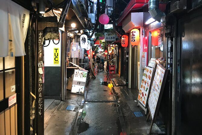 The Dark Side of Tokyo - Night Walking Tour Shinjuku Kabukicho - Godzilla Head Stop: A Pop-Culture Marker You Can Actually Locate