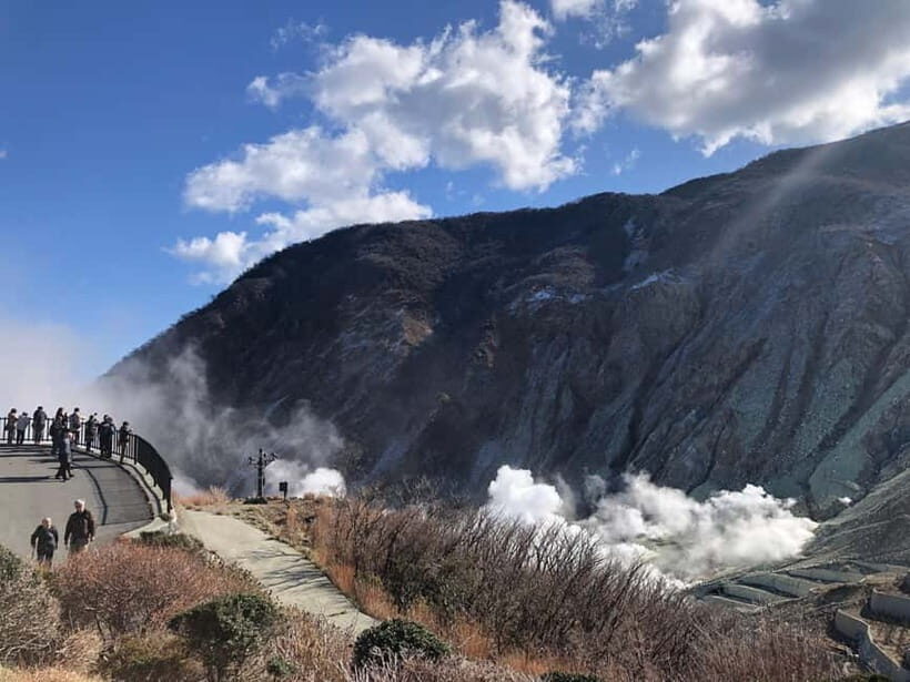 Tokyo: Hakone Fuji Day Tour w/ Cruise, Cable Car, Volcano - Gotemba Premium Outlets: Fuji view plus practical shopping time