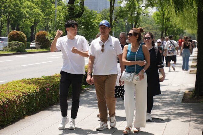 Tokyo: Imperial Palace and Shogun Historical Walking Tour - Imperial Palace East Gardens: where Edo-era memory meets quiet green