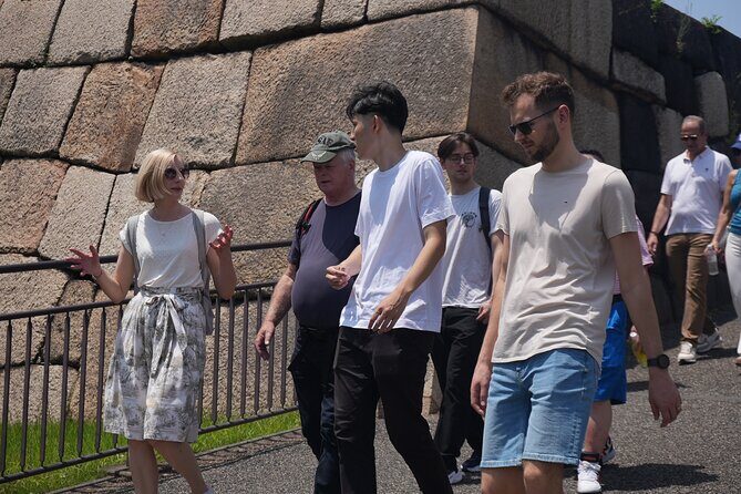 Tokyo: Imperial Palace and Shogun Historical Walking Tour - Stone gates, keep foundations, and the Edo Castle ruin story
