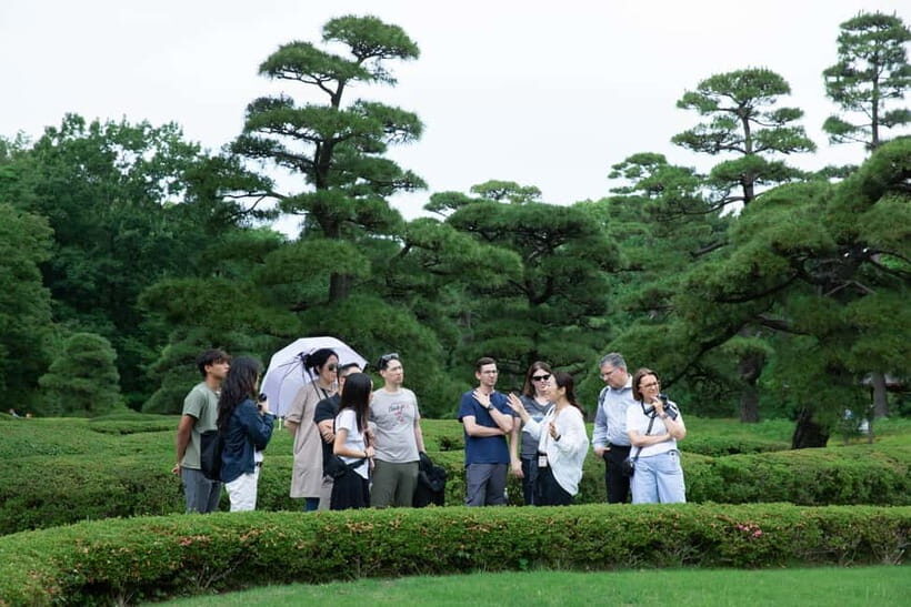 Tokyo: Imperial Palace East Gardens Walking Tour - Price and Time: Is $19 Worth It for a 2.5-Hour Guided Walk?