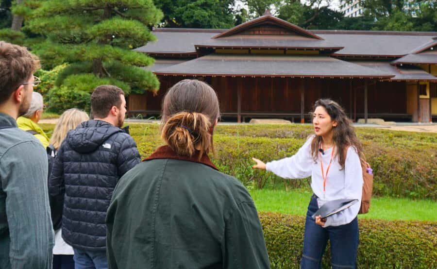 Tokyo: Imperial Palace Japanese History Walking Tour - The Shogun-to-Emperor Story: How the Tour Explains Japan’s Power Shift